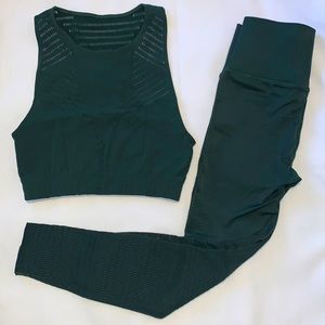 Green Fabletics Seamless Set - Size M